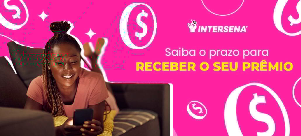 Mulher apostando na loteria